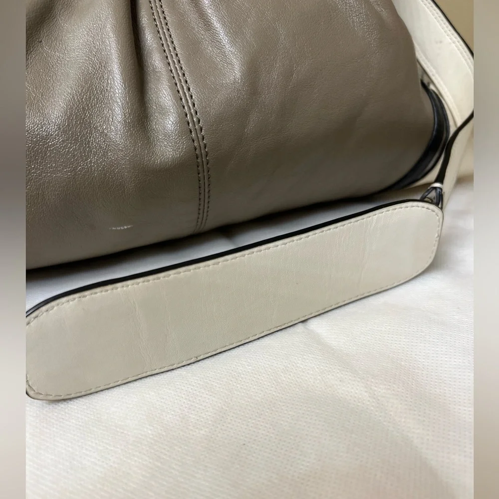 Coach Ashley Taupe and Cream Leather Shoulder Bag - Picture 8 of 14